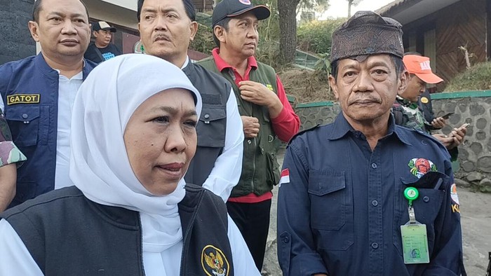 Gubernur Jawa Timur Khofifah Indar Parawansa meminta wisatawan bersabar. Sebab sampai saat ini, kawasan Taman Nasional Bromo Tengger Semeru (TNBTS) masih ditutup.