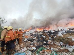 Polisi Ungkap Dugaan Penyebab Kebakaran TPA Kopi Luhur Cirebon