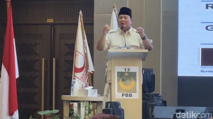 Ketum Partai Gerindra Prabowo Subianto saat menghadiri acara PBB di Padang