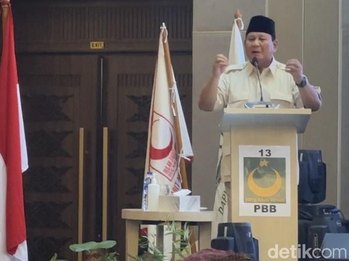 Ketum Partai Gerindra Prabowo Subianto saat menghadiri acara PBB di Padang