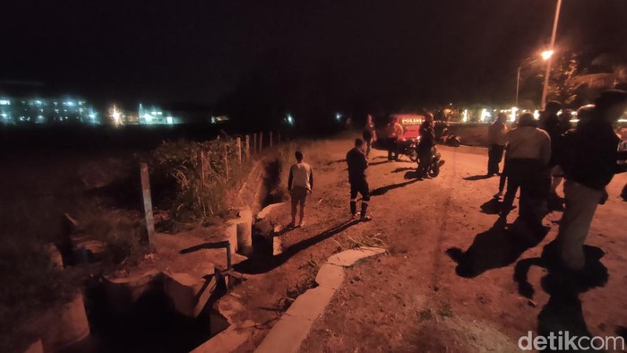 Kondisi lokasi penemuan karung misterius yang ternyata berisi bangkai anjing di Kulon Progo, DIY, Sabtu (9/9/2023).