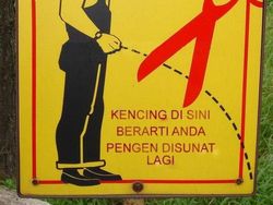 Kumpulan Rambu Peringatan Unik dan Kocak, Ada dari Indonesia