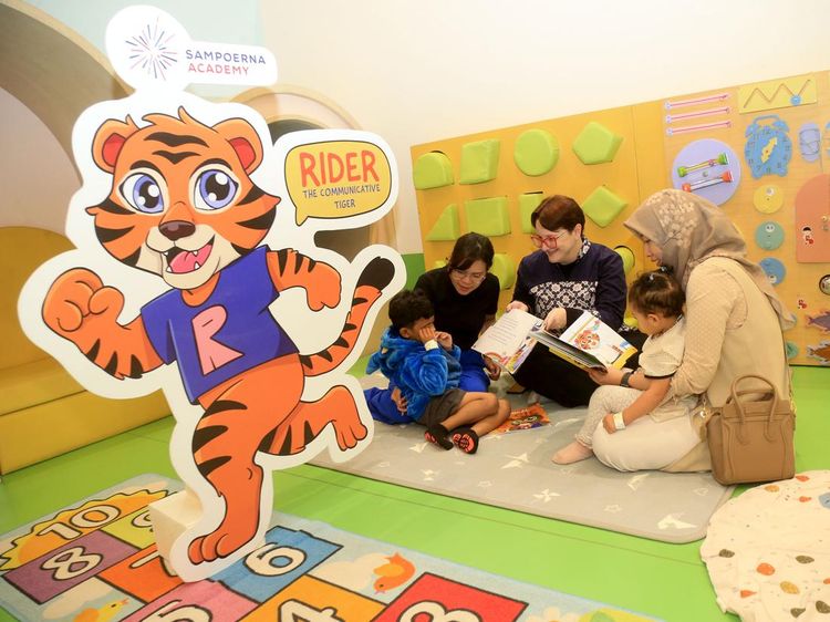 Membentuk Karakter Anak Melalui Buku Cerita