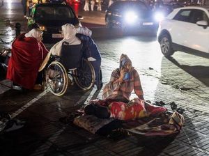 Momen Warga Maroko Tidur di Jalanan, Waspada Akan Gempa Susulan