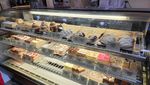Nyamm! Di Bakery Jadul Ini Ada Aneka Pastry Tradisional Eropa