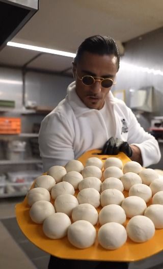 Buka Pabrik Daging, Salt Bae Dikritik Netizen Gegara Ini