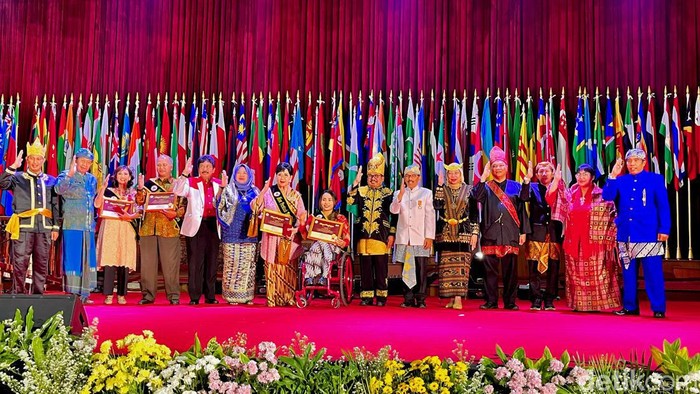 Pembinaan Ideologi Pancasila (BPIP) menggelar Penganugerahan Ikon Prestasi Pancasila dan Kirab Pancasila di Bandung.