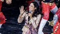Aurelie juga dikenal pandai bernyanyi. Ia bahkan didapuk sebagai salah satu penampil dalam gala dinner KTT Asean yang berlangsung pada Rabu, 6 September 2023. Aurelie membawakan lagu Cikini Gondangdia dan No Comment.