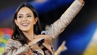 Aurélie Moeremans adalah aktris asal Indonesia. Wanita berdarah Belgia ini membintangi series Mantan tapi Menikah hingga film Kuntilanak.