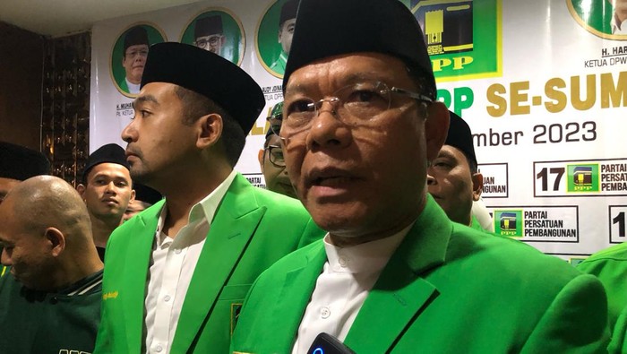 Plt. Ketua Umum Partai Persatuan Pembangunan (PPP), Mardiono di Hotel Kyriad Bumiminang, Kota Padang, Sumatera Barat. F/Afdal detikSumut.