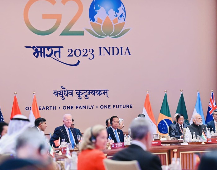 Presiden Jokowi memaparkan sejumlah upaya yang dapat dilakukan untuk mengatasi peningkatan suhu bumi dalam pertemuan sesi pertama KTT G20 India. (Laily Rachev - Biro Pers Sekretariat Presiden)