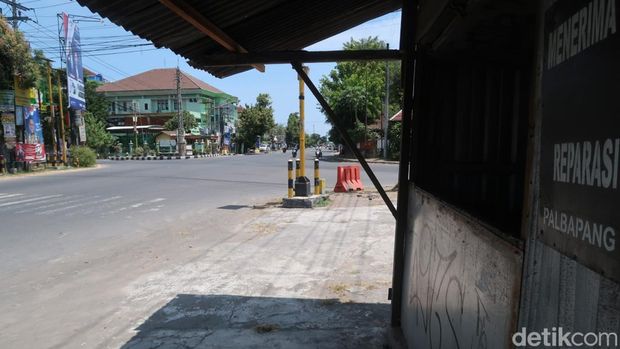 Simpang empat Palbapang di Kalurahan Palbapang, Kapanewon Bantul, Kabupaten Bantul, Jumat (8/9/2023).