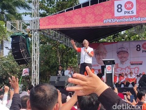 Disambut Antusias Warga Palembang, Anies Pede Menang di Sumsel