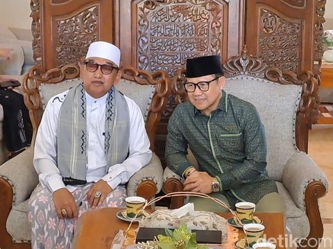 Cak Imin Sehari di Jombang Sowan ke Kiai-kiai Ponpes Minta Doa Maju Cawapres