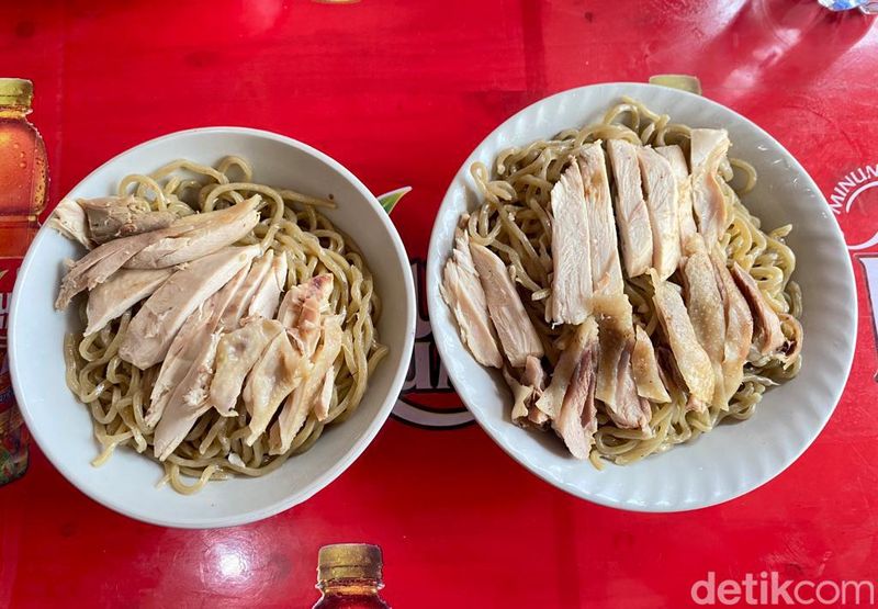 Gurih Alami Bakmi Ayam Kampung Racikan Pak Ahok, Pakai Kaldu Murni
