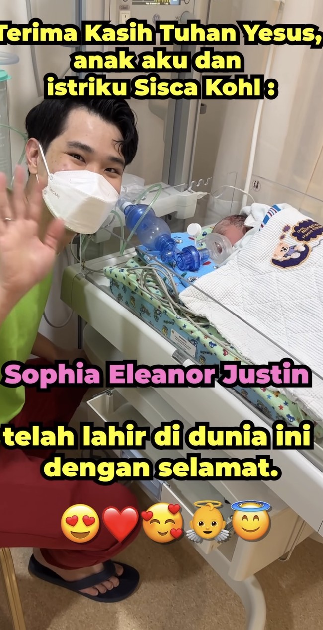 Setelah bayinya lahir Sisca dan Jess No Limit langsung mengungkap nama dan wajah putri pertama mereka. Jess menuliskan di dalam video nama putri pertamanya, Sophia Eleanor Justin. Foto: Instagram/@jessnolimit