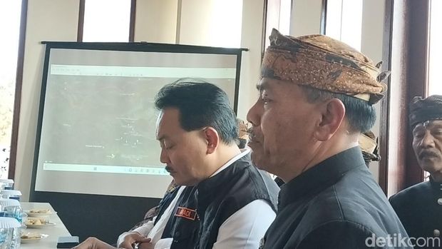 Kebakaran di Bromo bikin sejumlah desa mengalami krisis air bersih.