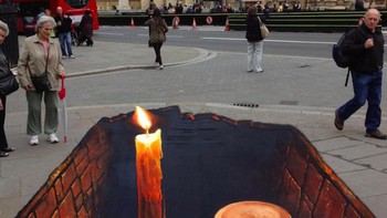 Ide bisa berasal dari mana saja. Misalnya gambar lilin ini yang ternyata hanya efek 3D. Foto: mymodernmet