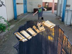 Aneka Gambar 3D di Jalanan, Bikin Mata Terkecoh