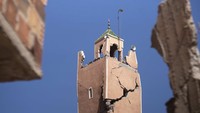 Gempa dengan magnituo (M) 6,8 ini terjadi Jumat malam waktu setempat di daerah pegunungan 72 kilometer barat daya kota wisata Marrakesh.  