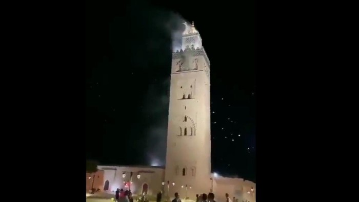 Menara Masjid Koutoubia Maroko retak akibat gempa Maroko pada Jumat (8/9/2023) malam waktu setempat.