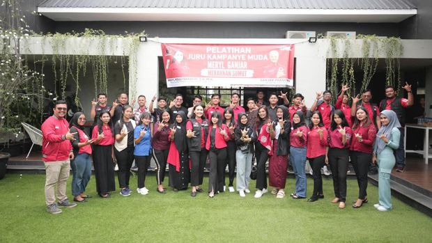 Meryl Saragih bersama Jurkam Muda Ganjar. (Foto: Istimewa)