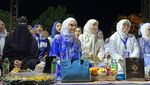 Momen Putri Zulhas dan Puluhan Ribu Warga Ikuti Lampung Berselawat
