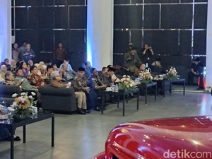 Kelakar Bamsoet saat Arsul Sani-HNW Duduk Sebelahan: Koalisi Bisa Berubah