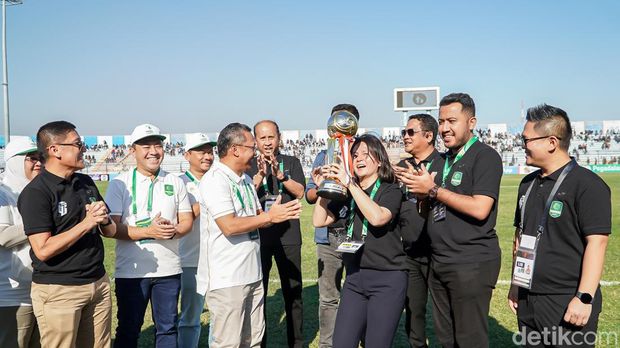 Pembukaan Liga 2 2023/2023 digelar di Stadion Surajaya Lamongan. Tepat sebelum laga Persela vs Persijap.