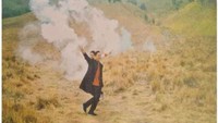 Ironisnya, pemicu kebakaran tersebut adalah aktivitas foto prewedding yang dilakukan pengunjung dengan menggunakan flare. Istimewa