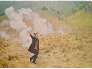 Calon Pengantin Pembawa Flare Prewedding Picu Bromo Terbakar Ngaku Menyesal