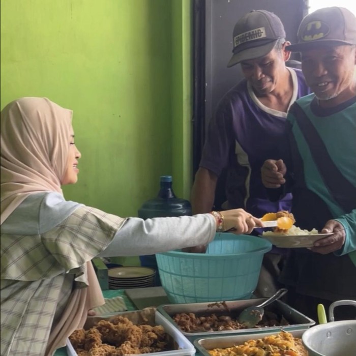 Rumah makan gratis Kota Blitar