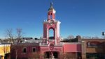 Suasana Restoran Serba Pink Casa Bonita yang Hampir Gulung Tikar