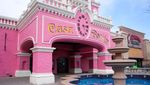 Suasana Restoran Serba Pink Casa Bonita yang Hampir Gulung Tikar