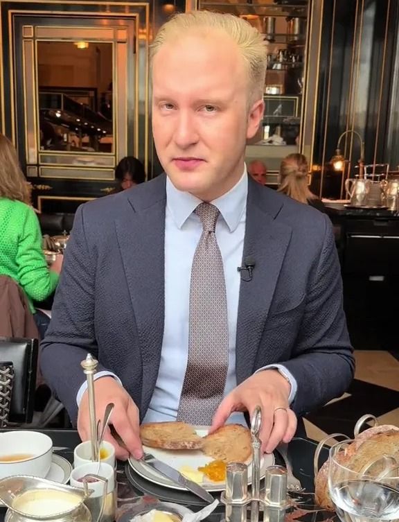 Ungkap Cara Makan Roti Panggang Sesuai Etiket, Pakar Ini Dikritik Netizen