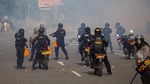 Aksi Tolak Penggusuran Warga Pulau Rempang Berujung Ricuh