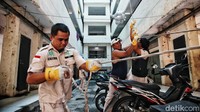 Dari 451 kepala keluarga (KK) yang direlokasi, 349 KK sudah ikut pengundian untuk mendapatkan unit di Rusun Nagrak.  