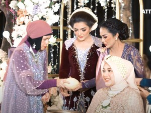 Ibunda Atta soal Orang Tua Lengkap Hadiri 7 Bulanan Aurel