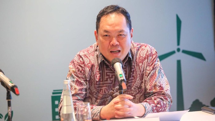 PT Bank Mandiri Tbk (BMRI) dan PT Bank DBS Indonesia menyalurkan kredit senilai US$ 33 juta atau setara Rp 507,2 miliar (Asumsi kurs Rp 15.330 per US$) untuk PT TBS Energi Utama Tbk (TOBA).