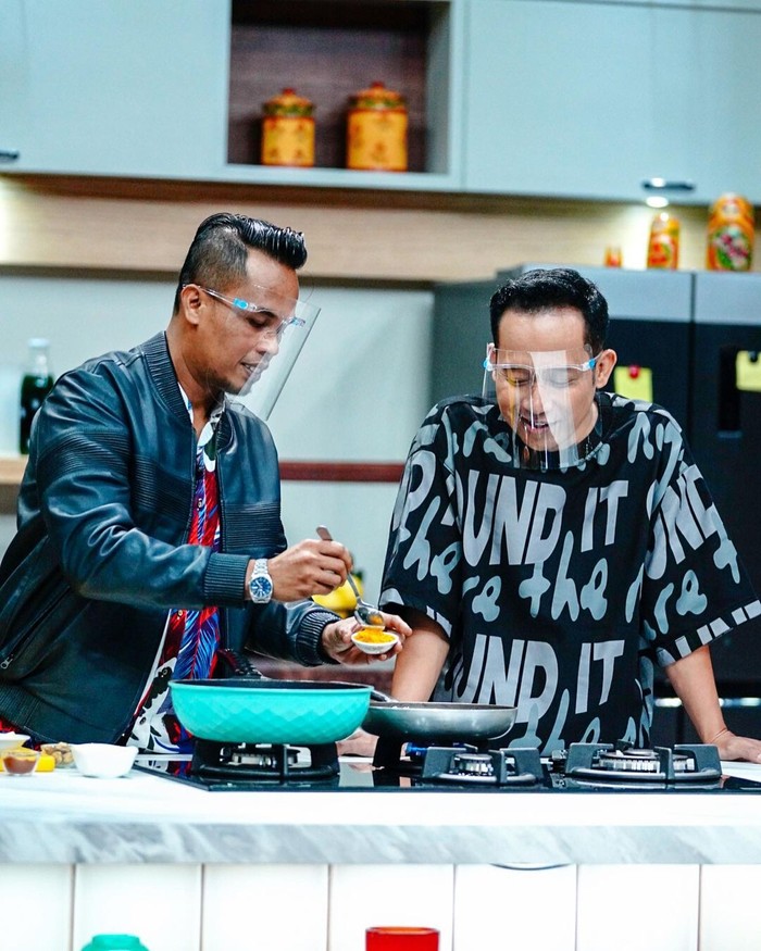 Denny Cagur Hobi Kulineran Makan Di Warkop Hingga Restoran Foto 3