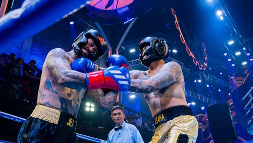 Duel Uus dengan Jerinx (kiri) berlangsung panas di ajang HSS 3 Bali, Senin (11/9/2023) dini hari. (Dok HSS 3 Bali)