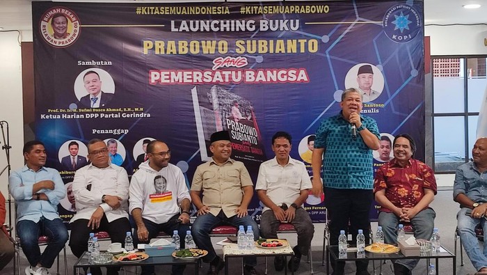 Fahri Hamzah (berdiri)-(Wilda/detikcom)