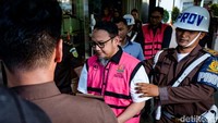 Tersangka langsung ditahan di Rutan Salemba cabang Kejagung. 