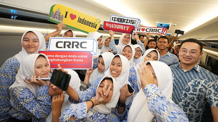 Kereta Cepat mulai diperkenalkan ke masyarakat