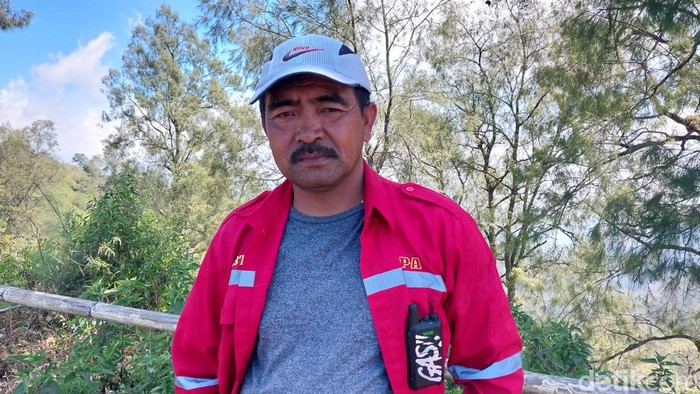 Ketua Masyarakat Peduli Api (MPA) sekaligus warga Desa Ngadas, Poncokusumo, Malang, Sampetono.