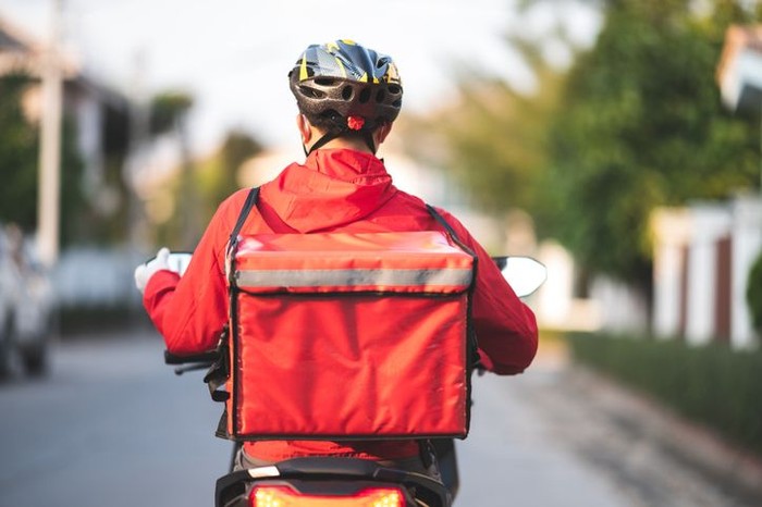 Kocak! Pesan Makanan untuk Pacar, Dapat Driver Ojol Pacarnya Sendiri