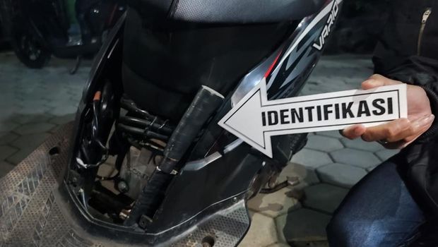 Kondisi motor diduga milik pencuri yang ditinggalkan di TKP curanmor di Dusun Tirto, Kalurahan Hargotirto, Kapanewon Kokap, Kulon Progo, Minggu (10/9/2023).