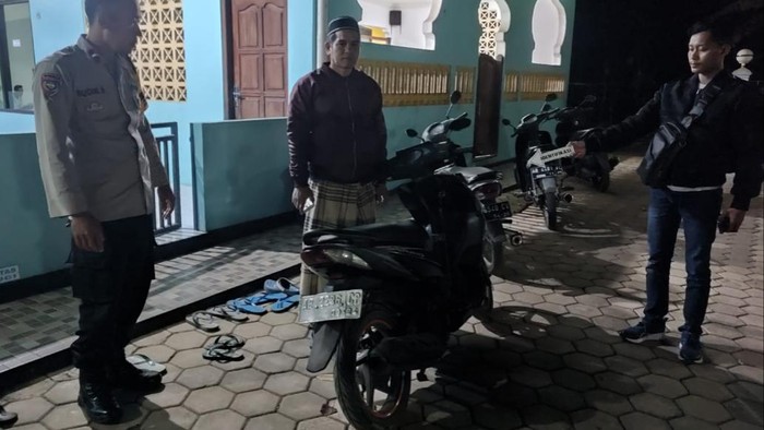Kondisi motor diduga milik pencuri yang ditinggalkan di TKP curanmor di Dusun Tirto, Kalurahan Hargotirto, Kapanewon Kokap, Kulon Progo, Minggu (10/9/2023).