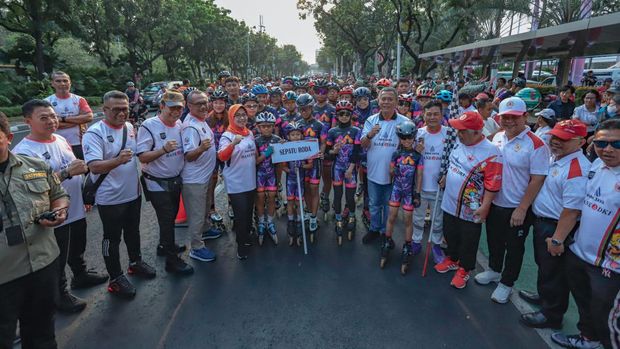 KONI DKI Jakarta bikin acara Jalan Sehat 2023 untuk sosialisasi PON 2024.