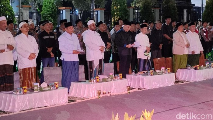 Konser Sholawat di Polres Gresik
